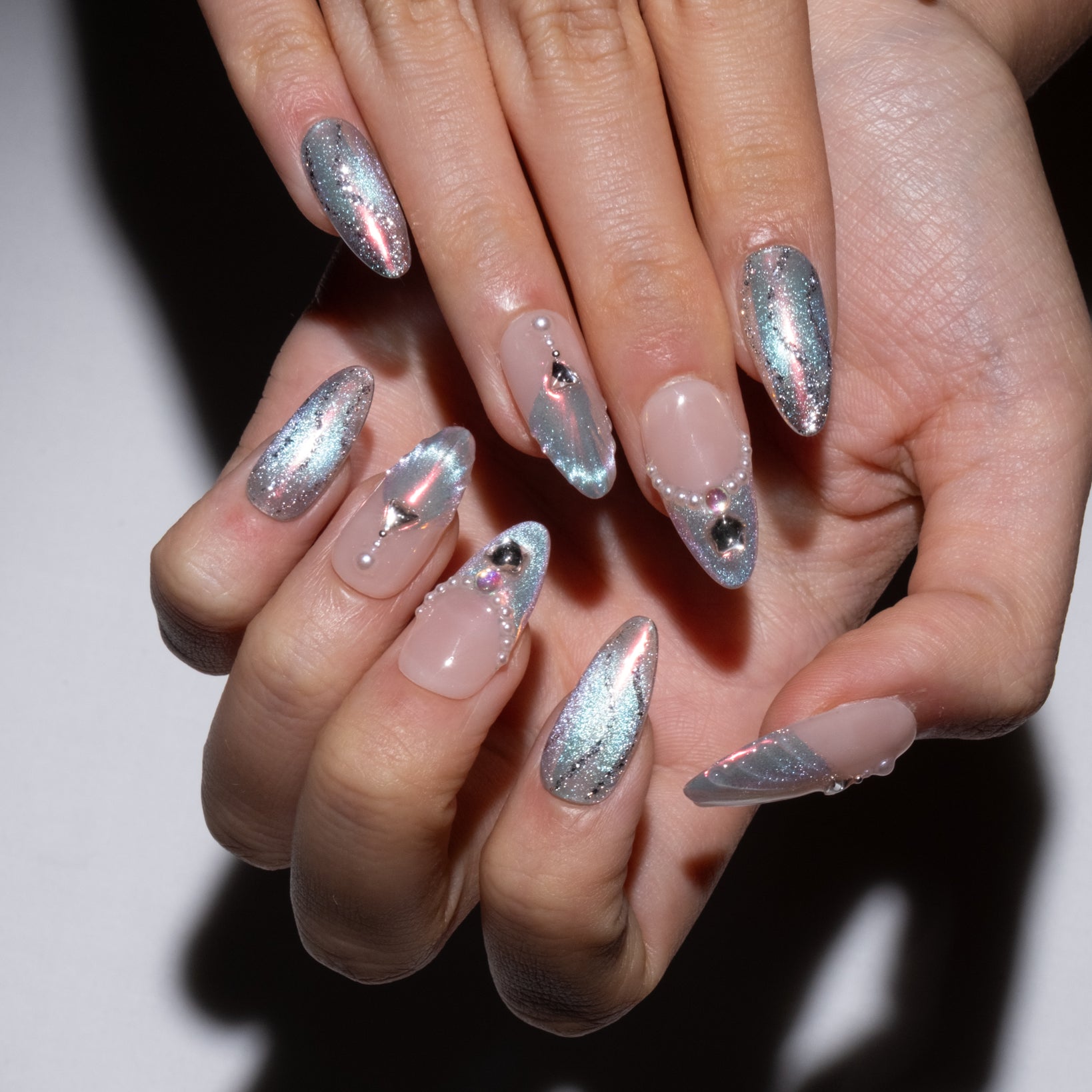 cat eye mermaid nails
