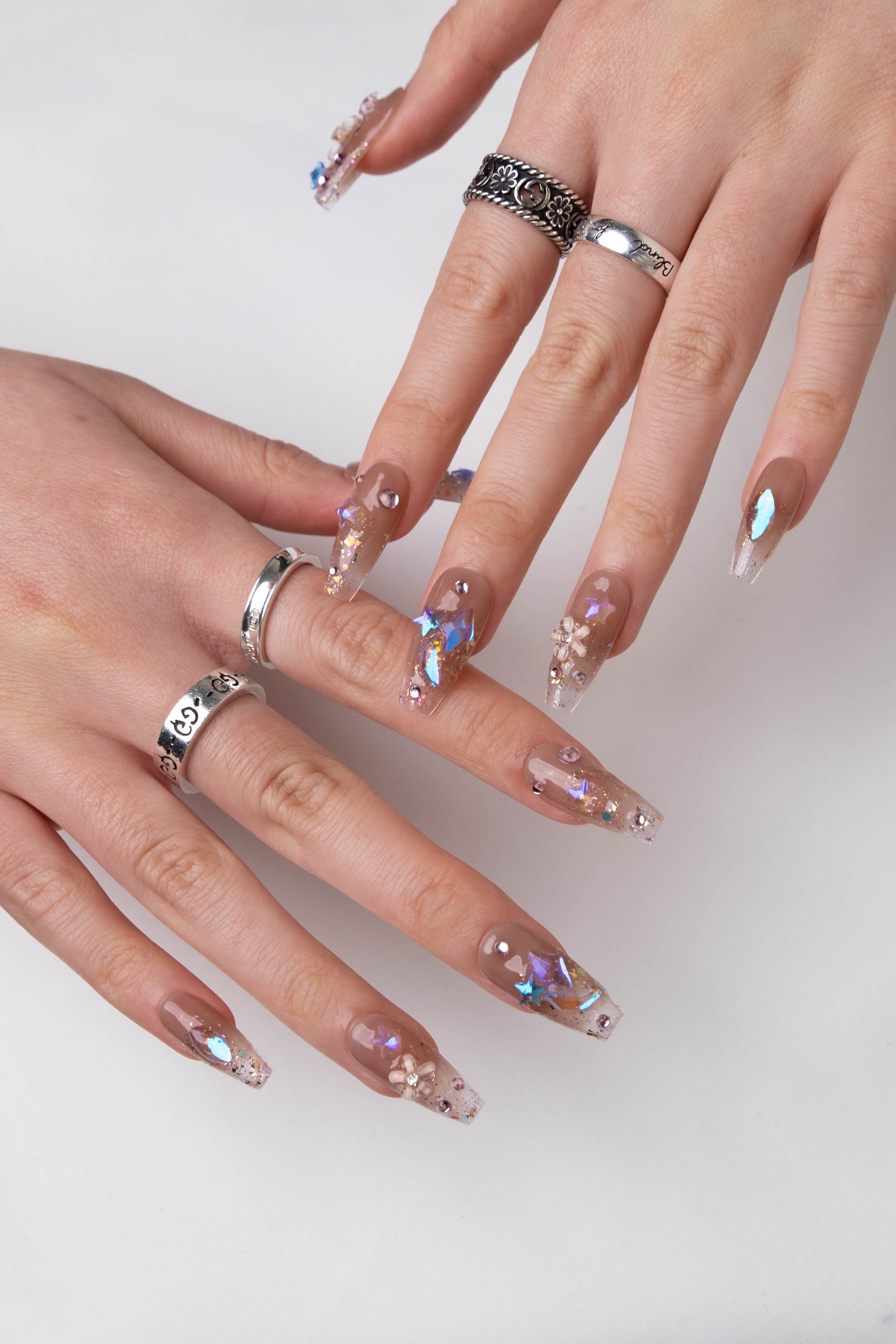 MOONLIGHT PETALS NAILCISSIST