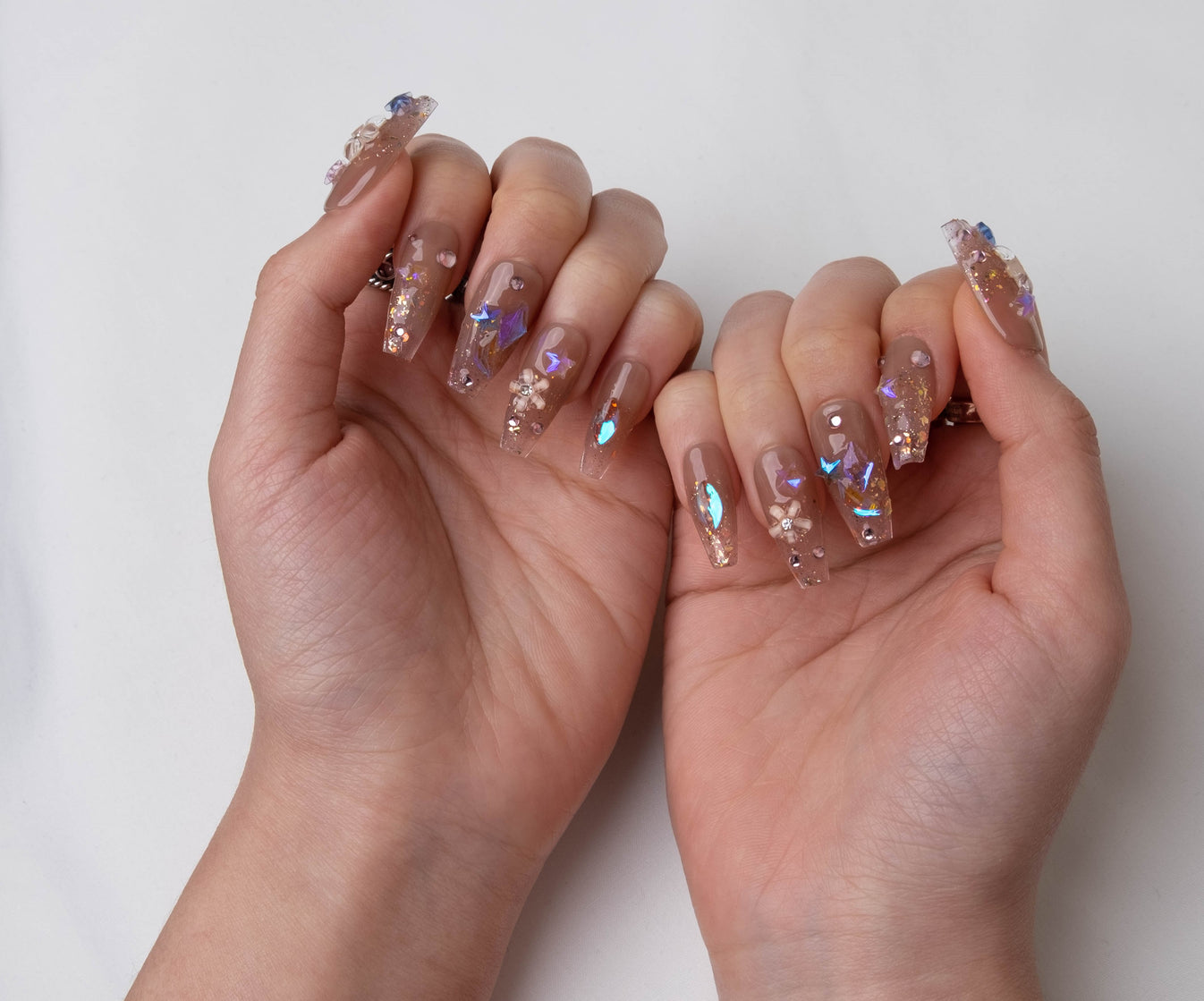 MOONLIGHT PETALS NAILCISSIST