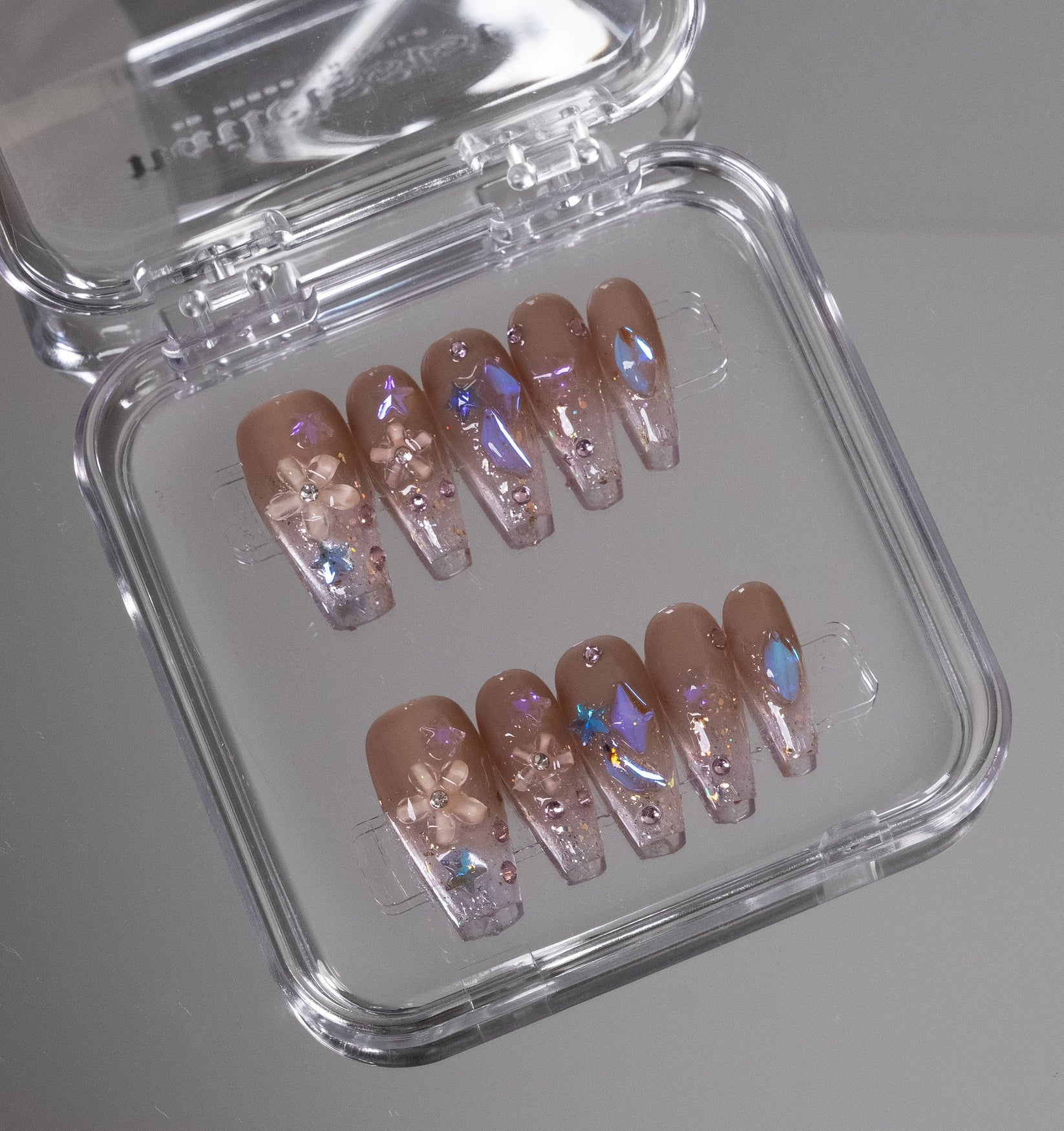 MOONLIGHT PETALS NAILCISSIST