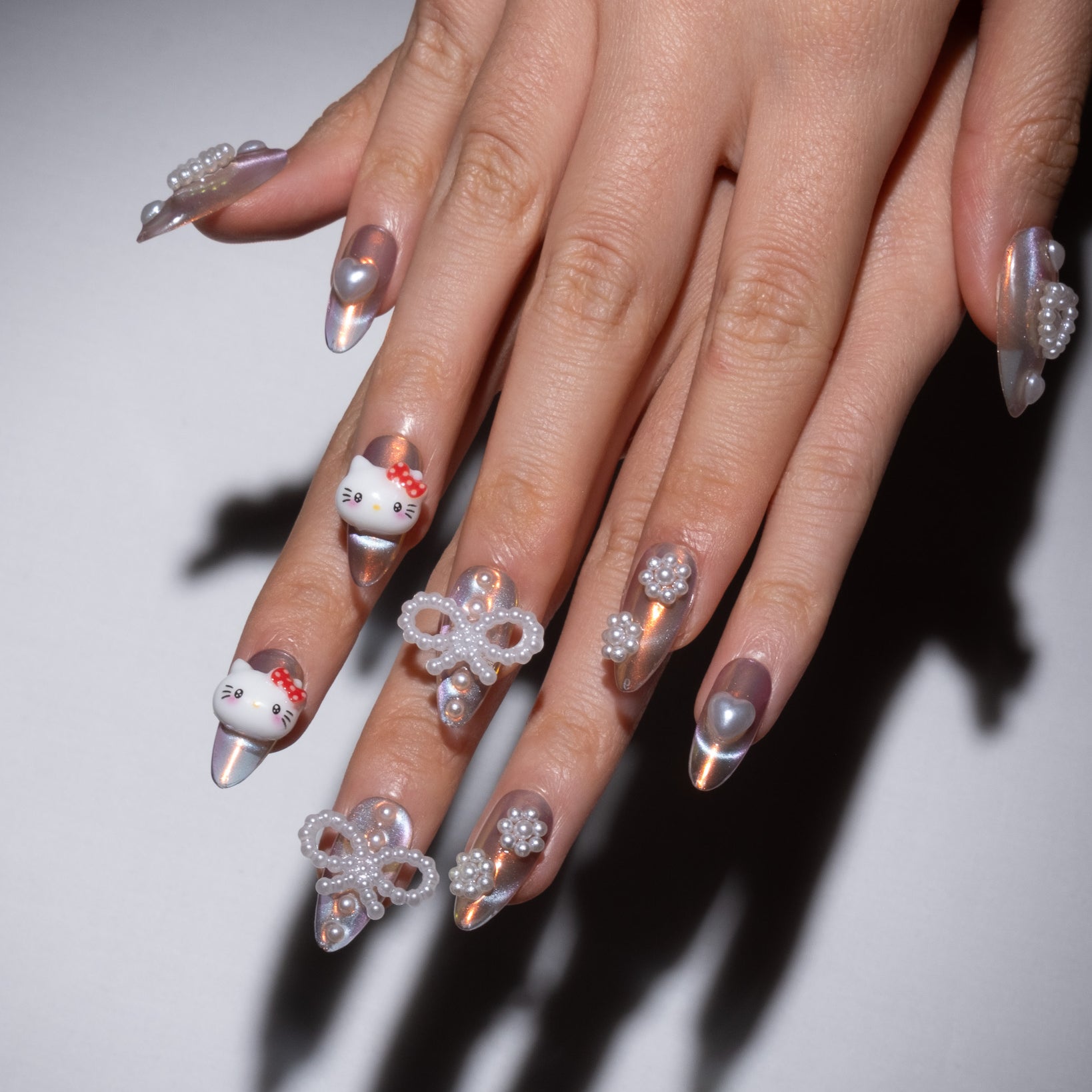 hello kitty press on nails