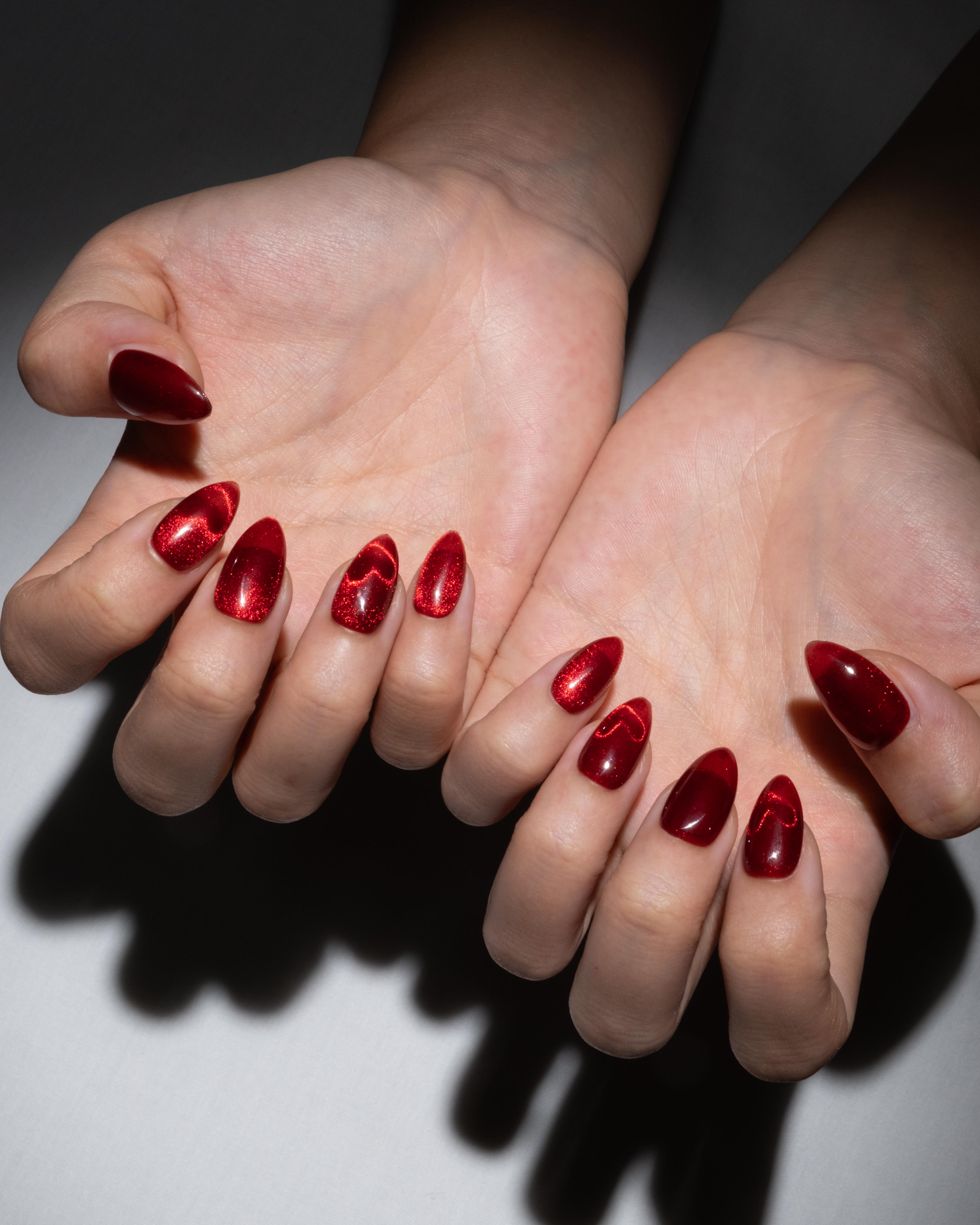 LOVE POTION RED' - Cat-Eye Press On Nails – NAILCISSIST