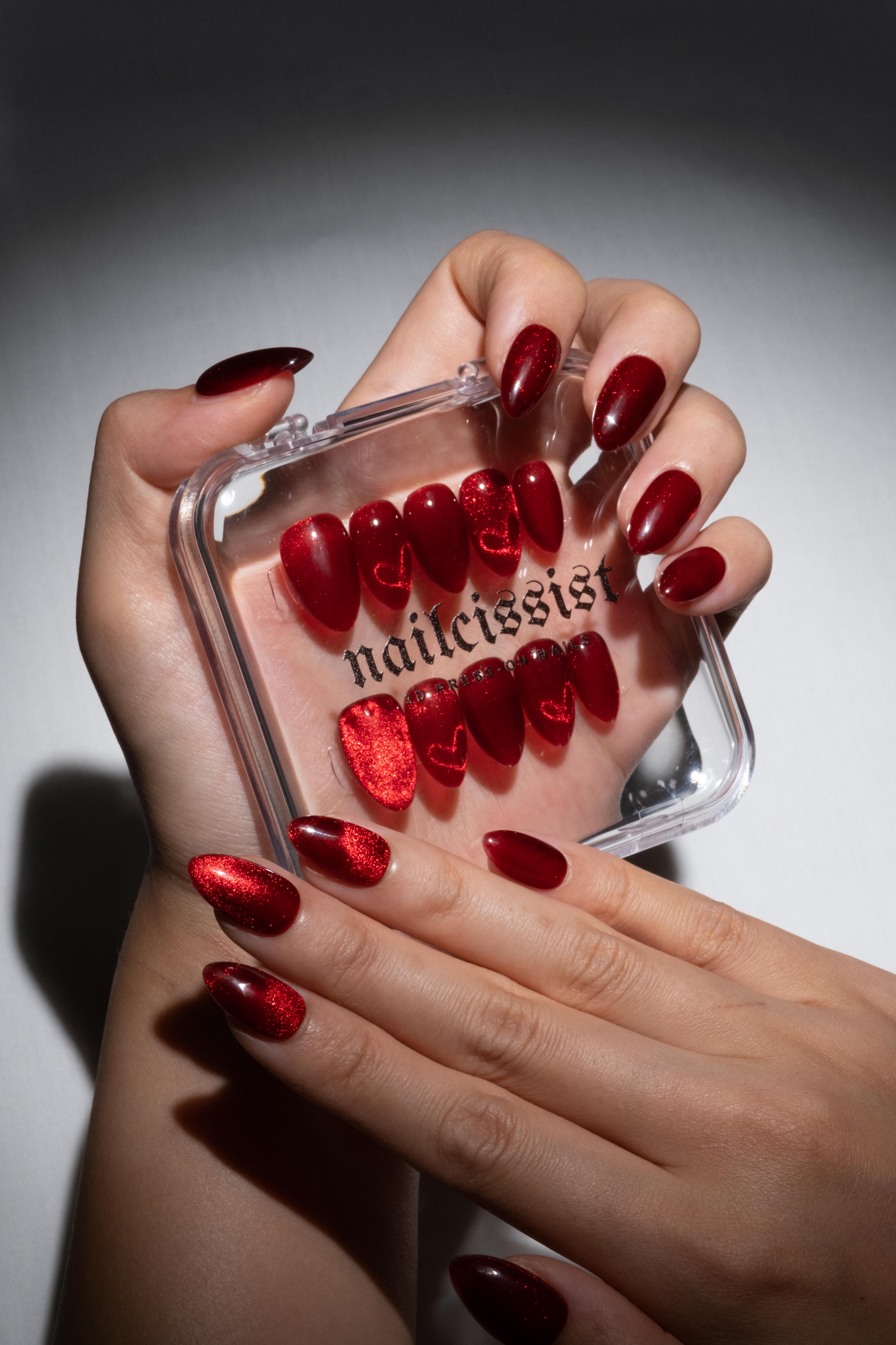 LOVE POTION RED' - Cat-Eye Press On Nails – NAILCISSIST