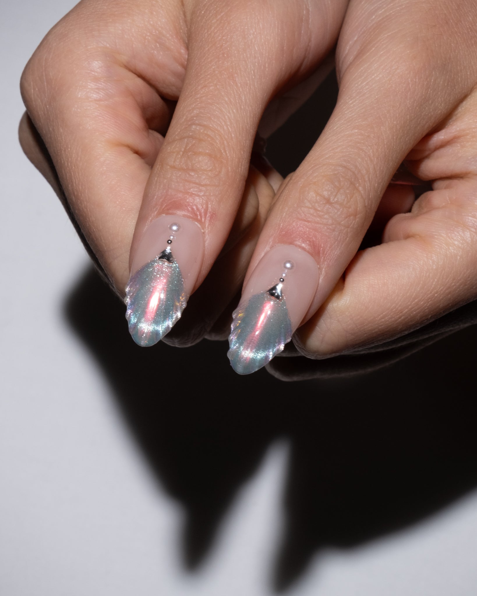 shell press on nails
